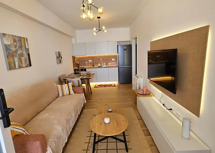 Happy Blue 1 Apartment *