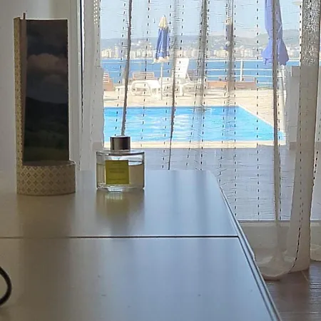 Happy Blue 1 Vlore