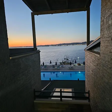 Happy Blue 1 Apartment